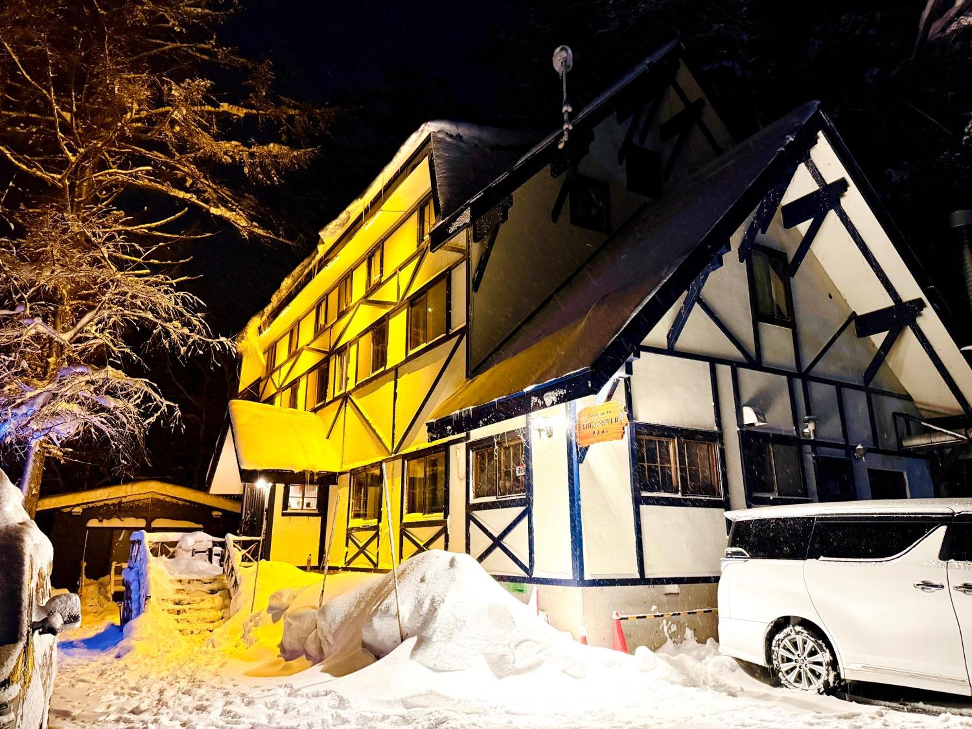 The Answer Bed and Breakfast Hakuba Exteriör bild